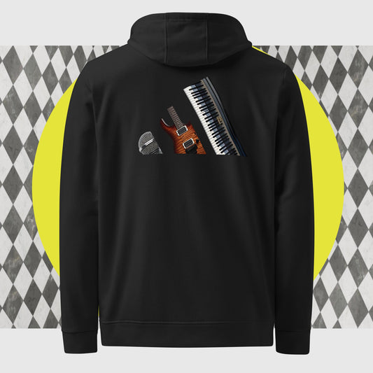 Vista trasera de la sudadera negra con capucha de la colección Adidas Bofetadas, dedicada a los cantantes. En el diseño del logotipo de Adidas, las tres bandas están formadas por un micrófono, una guitarra y un piano.